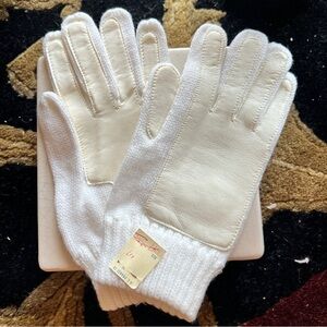 Women’s Vintage Snow White Gloves With Vegan Leather Accents Made in Japan L